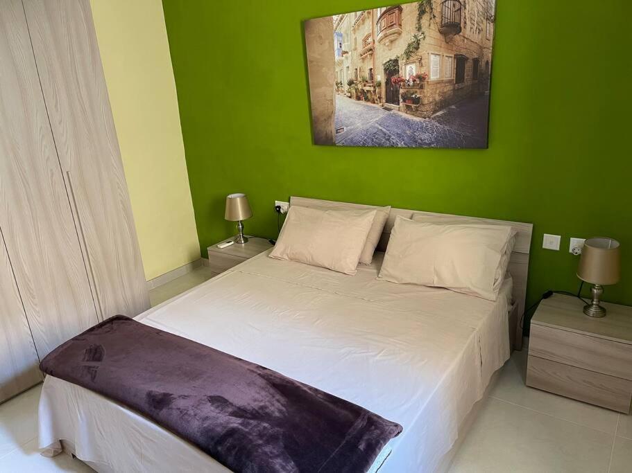 Sunset Apt Modern 1 Bedroom Apt Near The Beach Birżebbuġa Extérieur photo